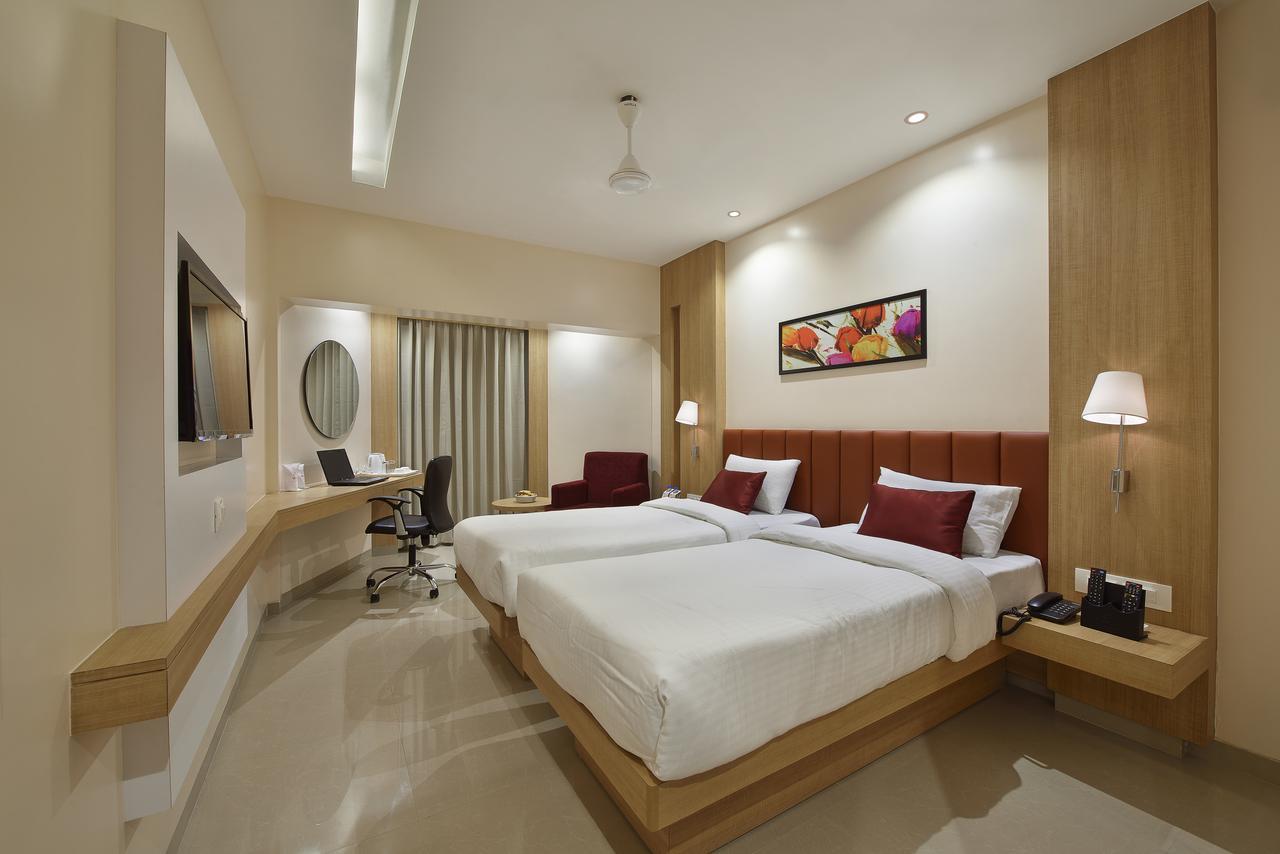 The Eastern Hotel Ankleshwar 외부 사진